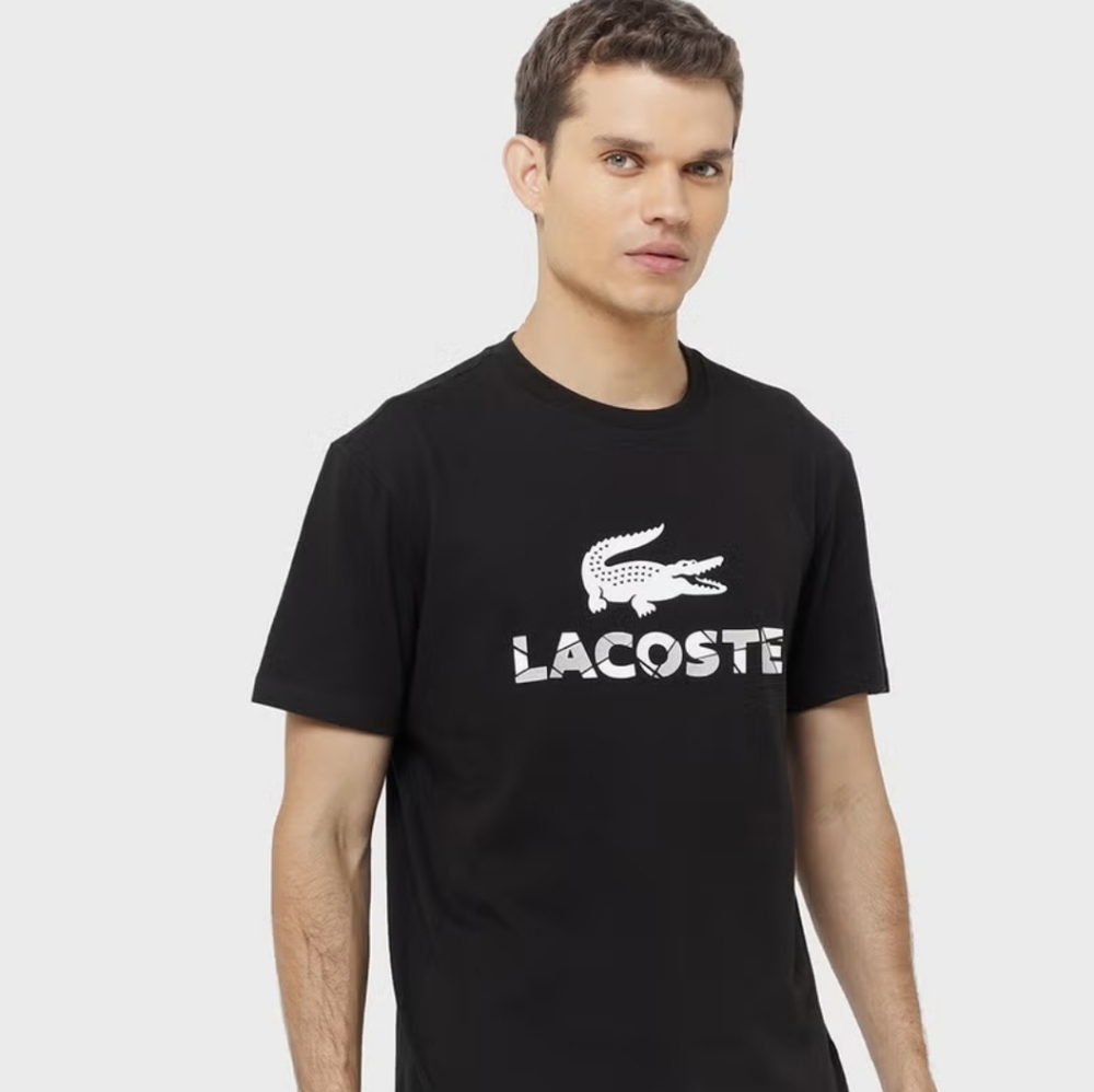 🌸 Lacoste Black Tee with Logo Size Large